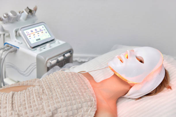 what are the benefits of red light therapy mask